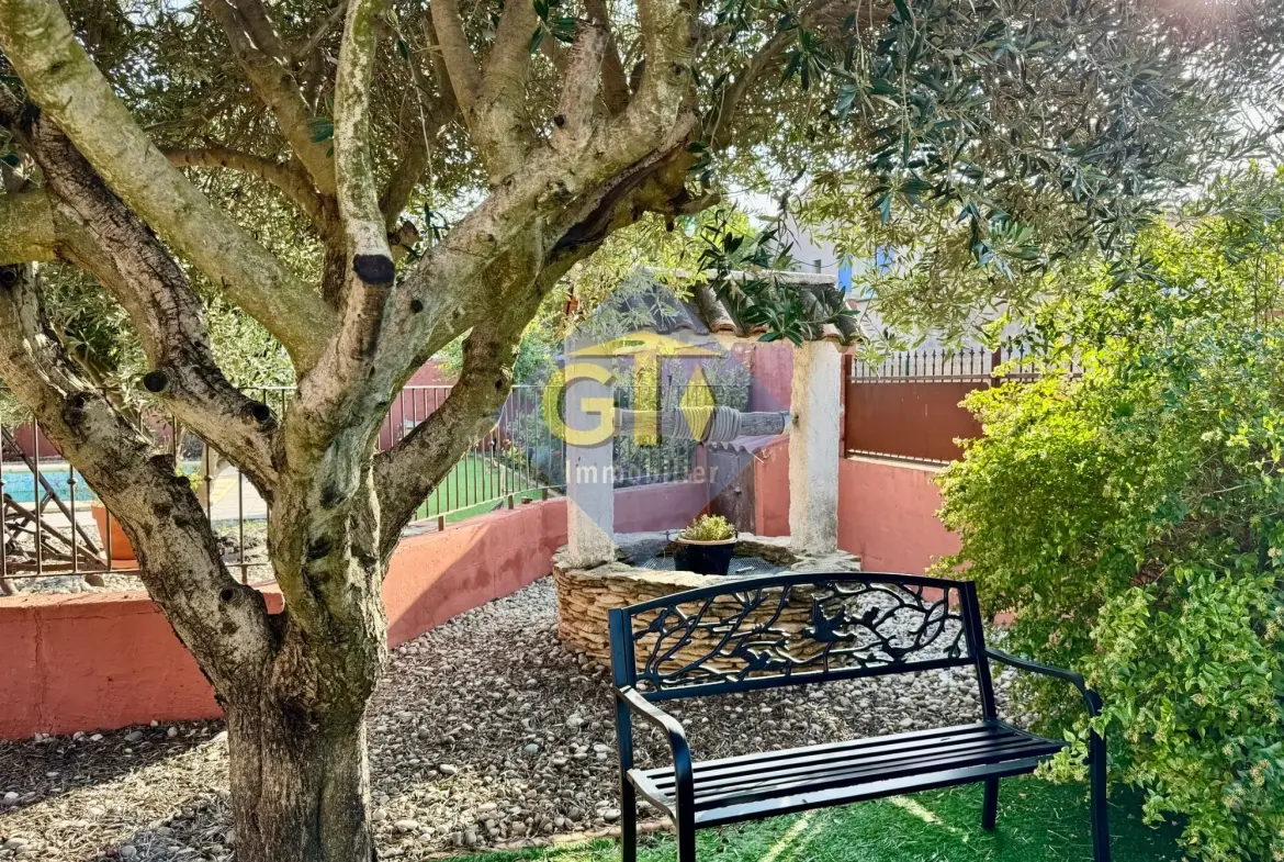 Villa avec piscine et grand jardin à Laudun l'Ardoise en vente 