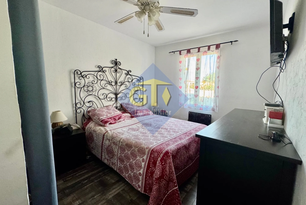 Villa avec piscine et grand jardin à Laudun l'Ardoise en vente 