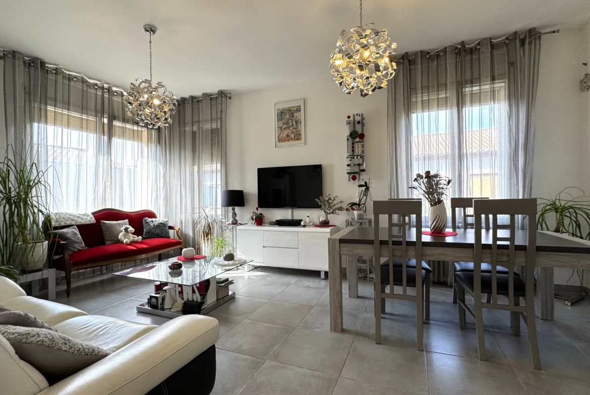 Appartement de 105 m² avec terrasse, garage à Nîmes - Quartier Marronniers 