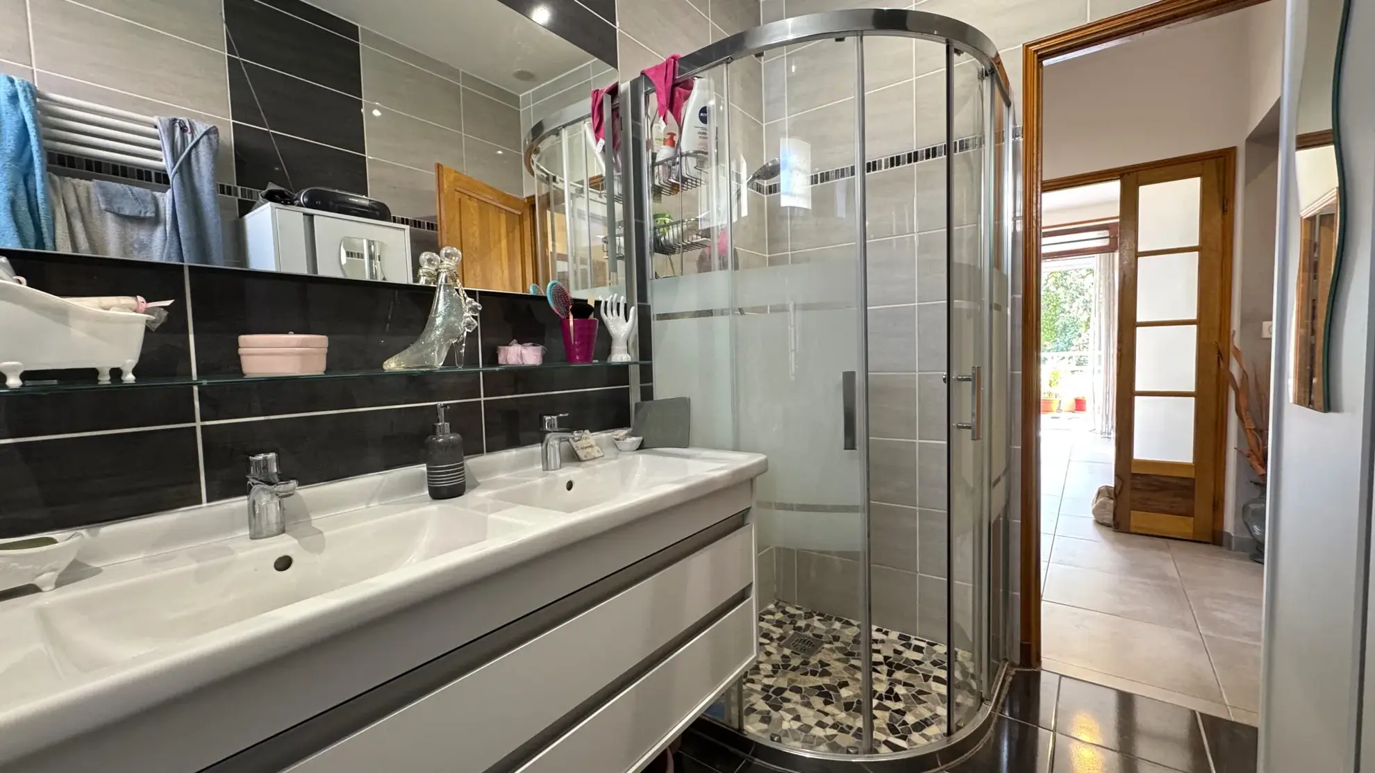 Appartement de 105 m² avec terrasse, garage à Nîmes - Quartier Marronniers 