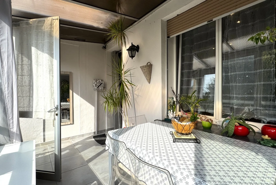Appartement de 105 m² avec terrasse, garage à Nîmes - Quartier Marronniers 