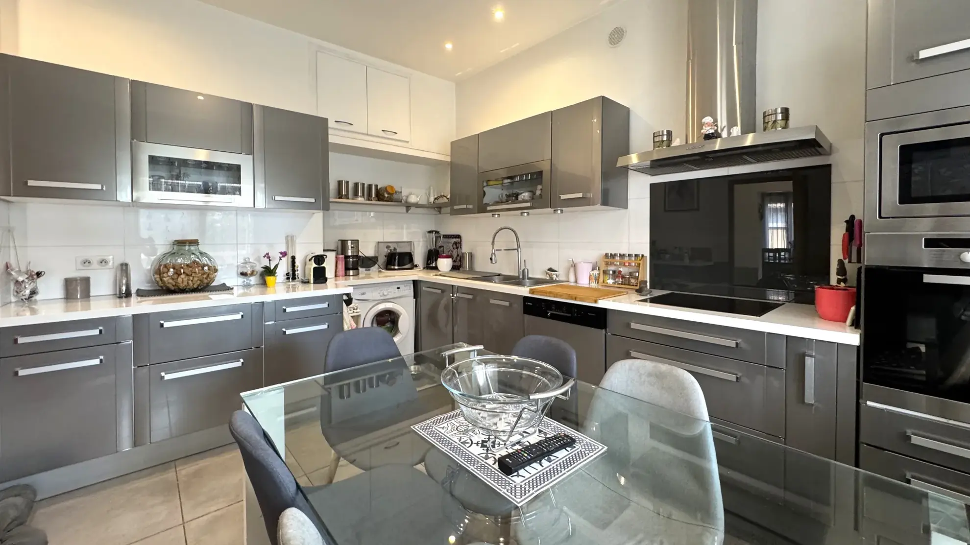 Appartement de 105 m² avec terrasse, garage à Nîmes - Quartier Marronniers 