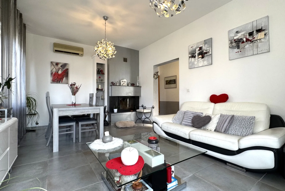 Appartement de 105 m² avec terrasse, garage à Nîmes - Quartier Marronniers 