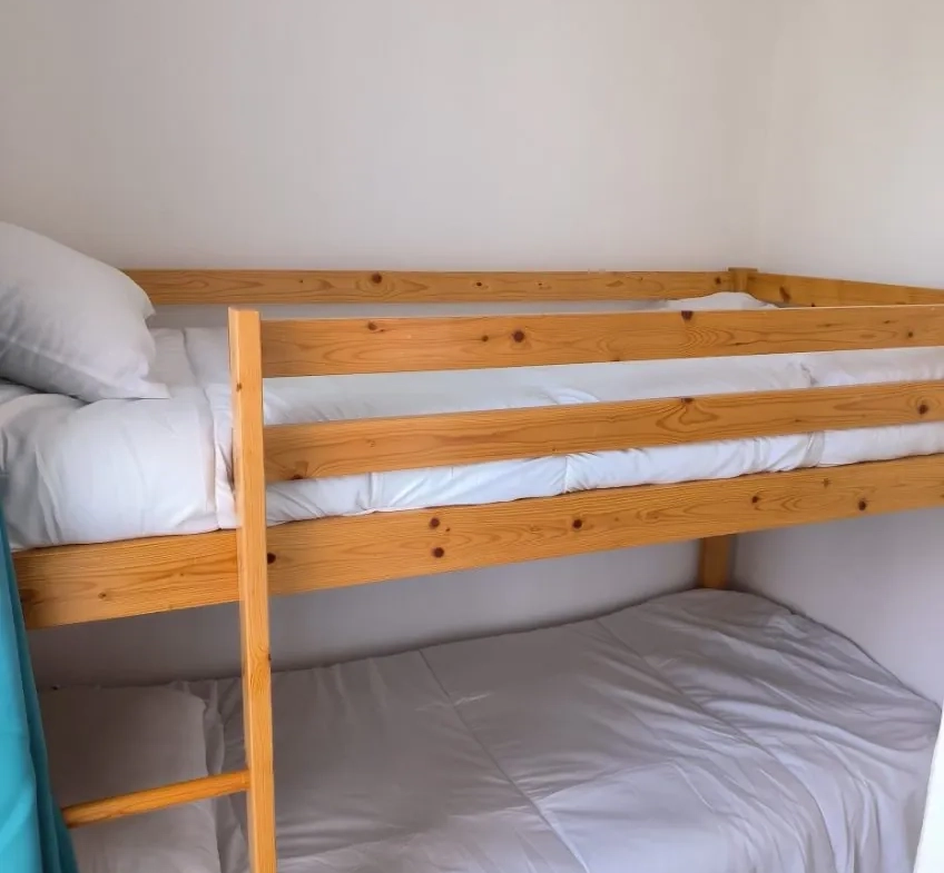 Studio cabine à vendre à Gruissan à 50m de la plage avec Terrasse et parking sécurisé 