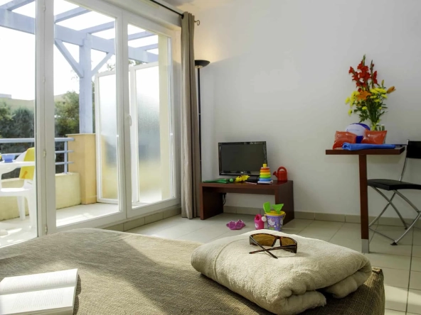 Investissement locatif : studio avec bail commercial à Biot, parfait pour rentabilité
