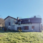 Maison indépendante avec grand terrain de 5500 m² à Lescure, vue Pyrénées