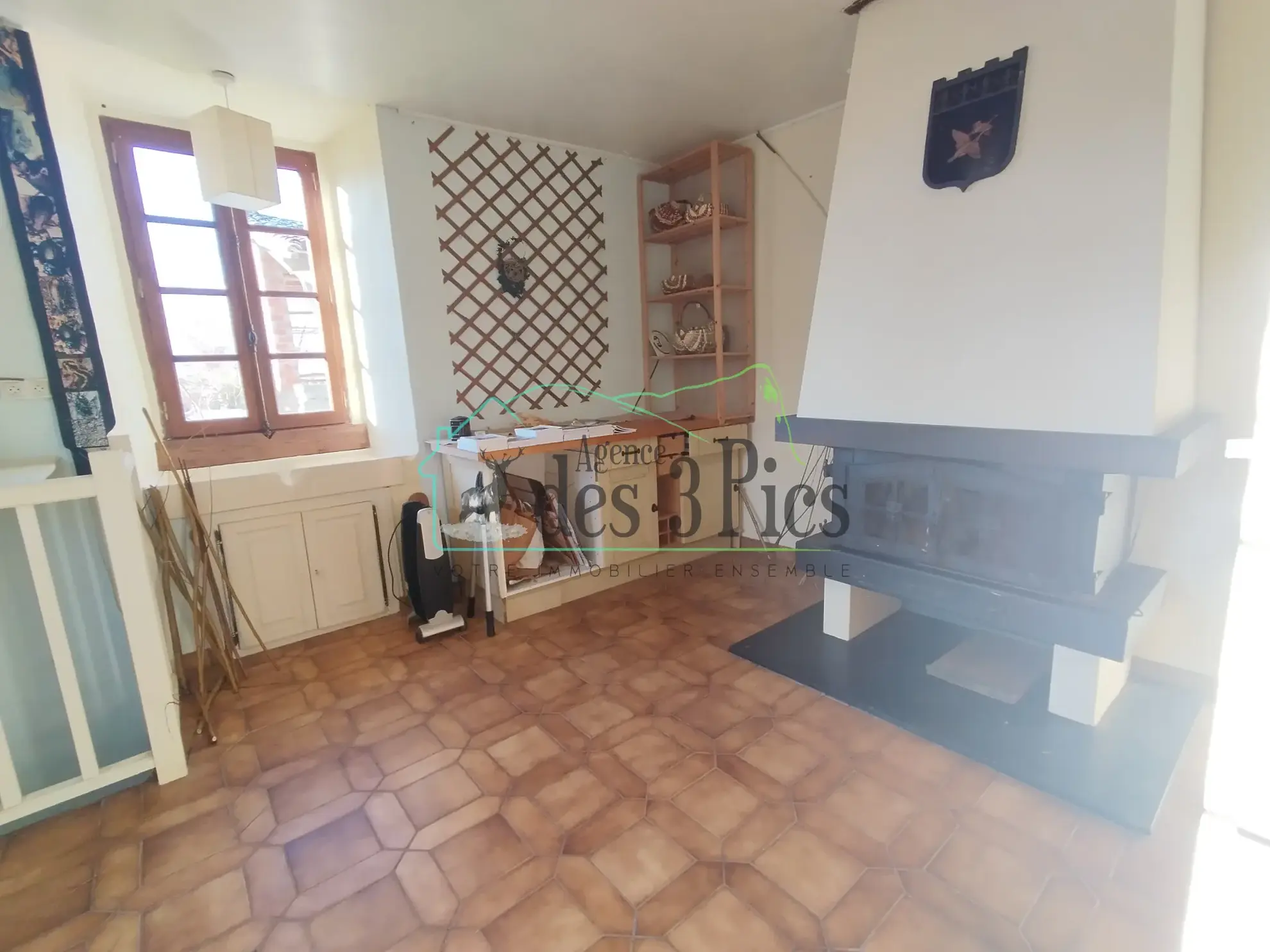 Maison indépendante avec grand terrain de 5500 m² à Lescure, vue Pyrénées 