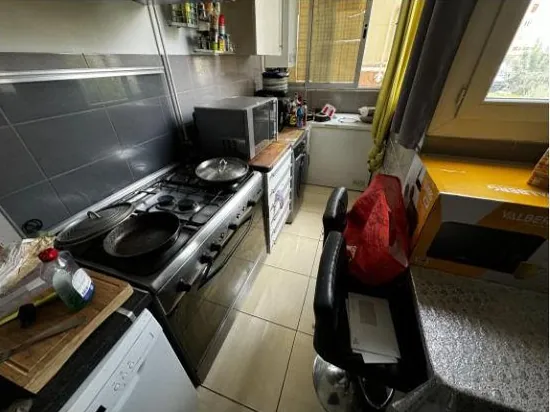 Appartement T4 à vendre à Marignane pour 44 000 euros – Enchères immobilières 