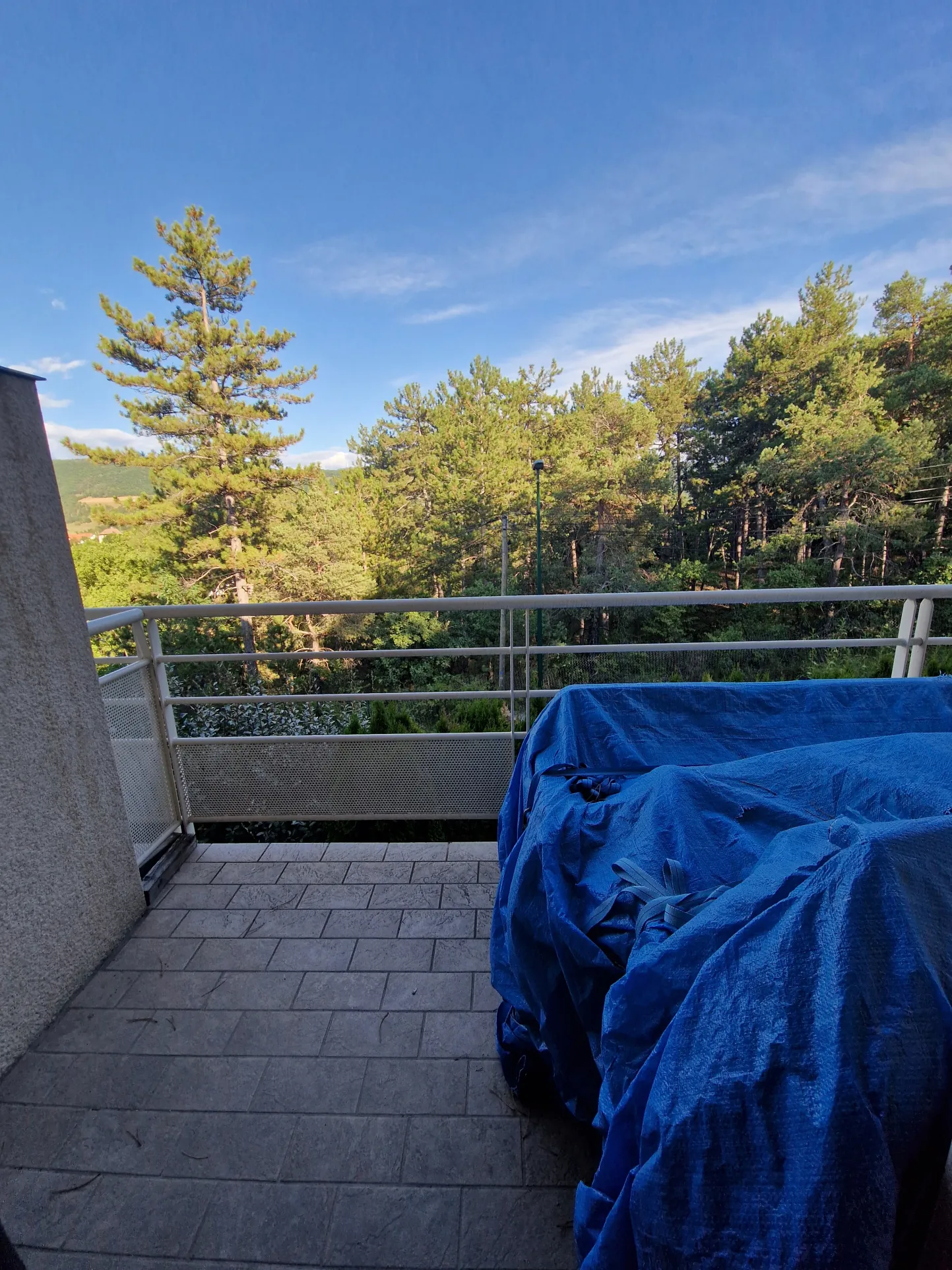 À vendre appartement T2 à Gap avec terrasse, garage et vue dégagée 