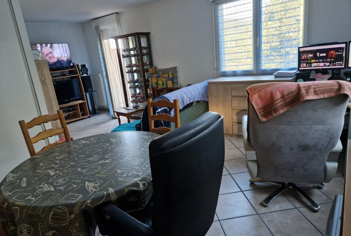 À vendre appartement T2 à Gap avec terrasse, garage et vue dégagée 