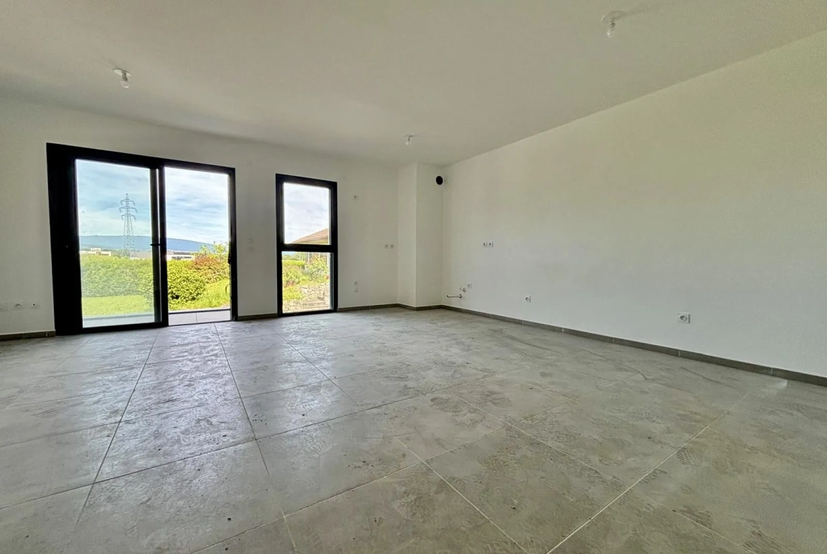 Appartement T2 de 55m² avec balcon à Saint-Pierre-en-Faucigny, résidence moderne 