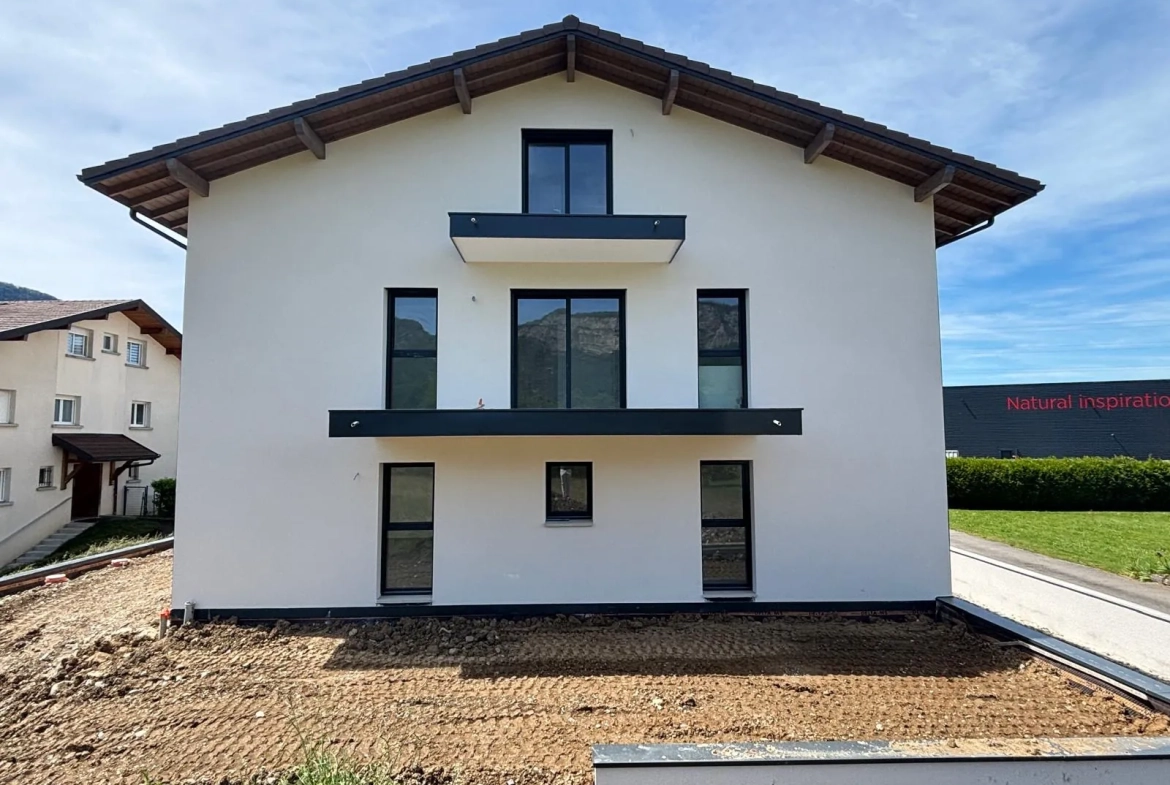Appartement T2 de 55m² avec balcon à Saint-Pierre-en-Faucigny, résidence moderne 