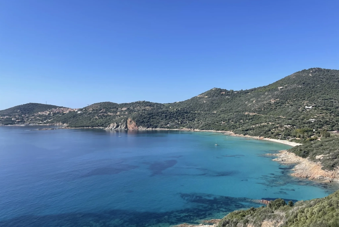Maison de village à Cargèse avec fort potentiel, idéal investissement ou résidence principale 