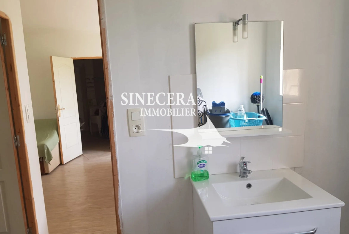 Ensemble immobilier à Montcaret avec deux maisons sur 4600 m² 