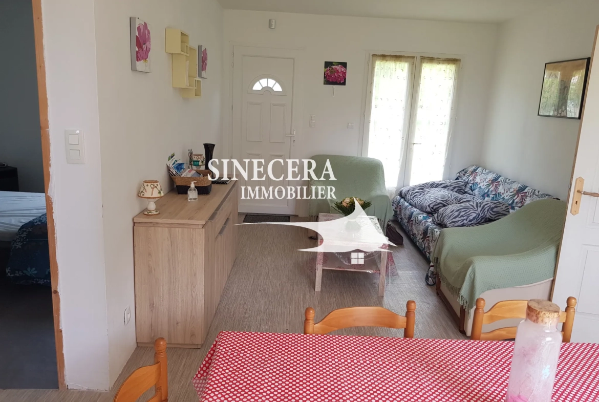 Ensemble immobilier à Montcaret avec deux maisons sur 4600 m² 