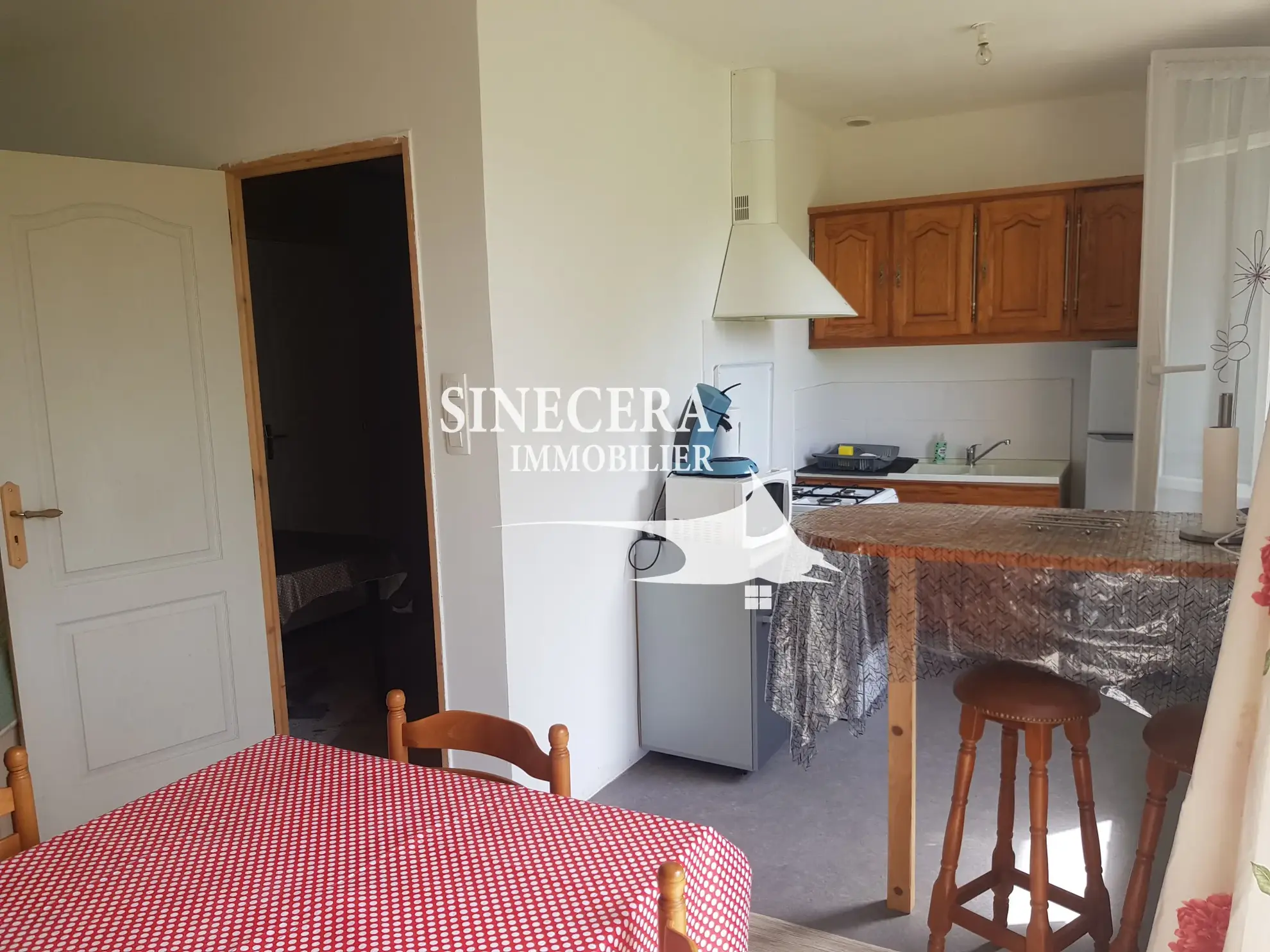 Ensemble immobilier à Montcaret avec deux maisons sur 4600 m² 