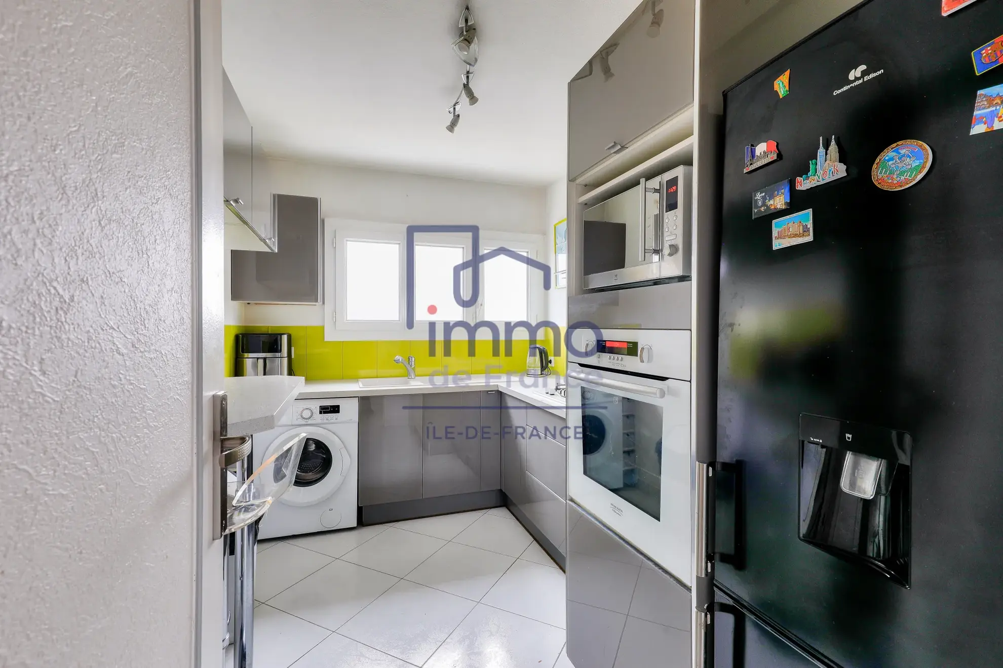 Appartement T4 de 63,2 m² à Drancy proche commerces et écoles 