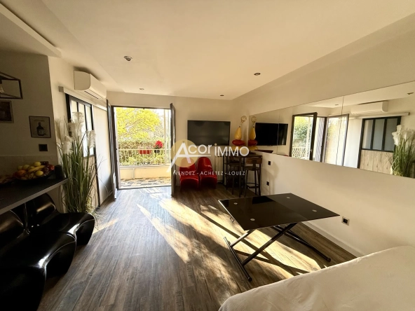 Rez-de-jardin lumineux de 32m2 à Sanary-sur-Mer avec parking privé