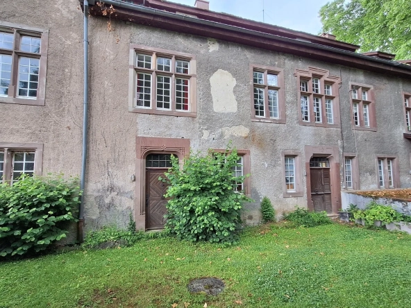 Appartement spacieux 5 pièces à Heidwiller – 131 m², caves et jardin