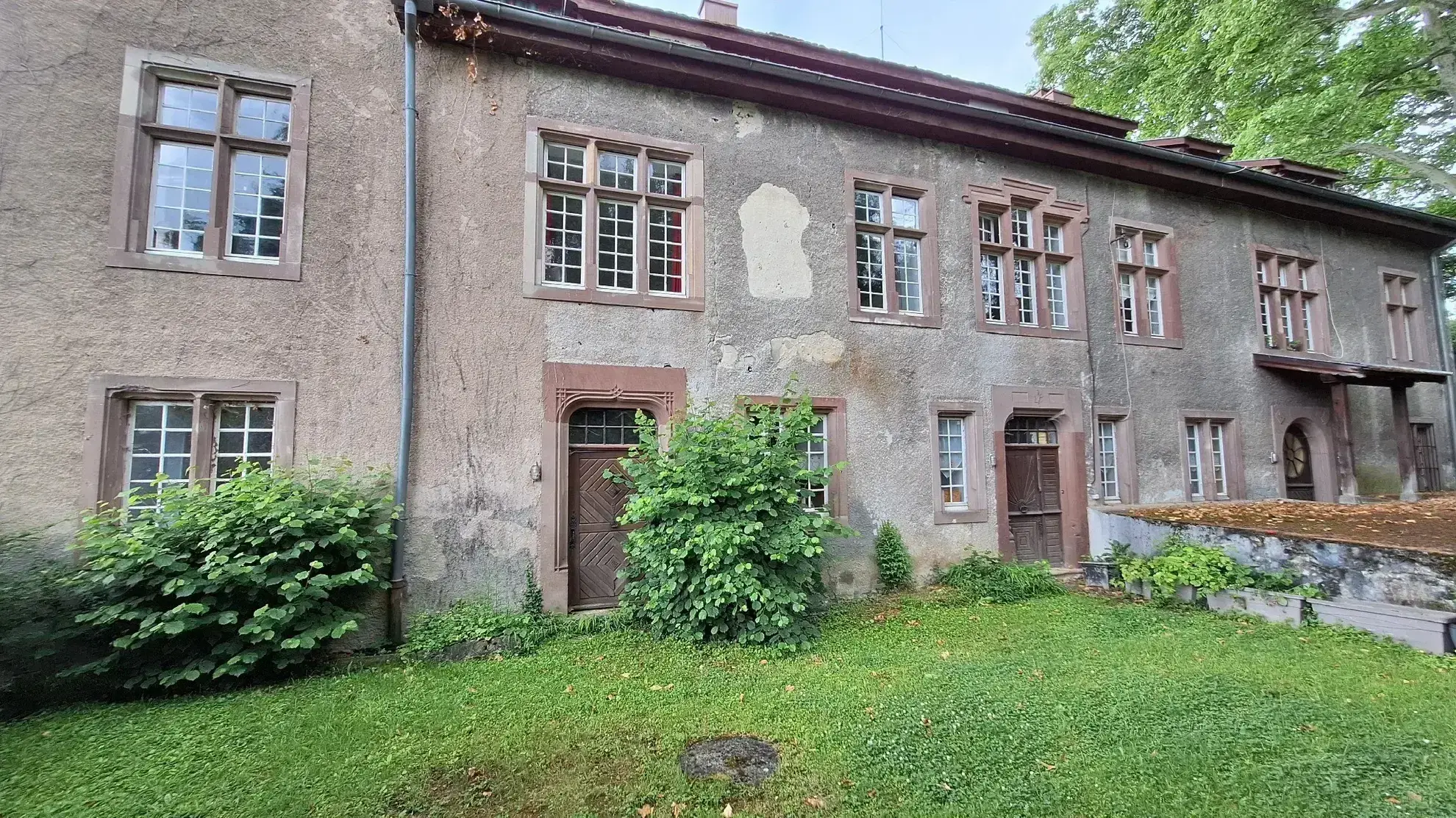Appartement spacieux 5 pièces à Heidwiller – 131 m², caves et jardin 