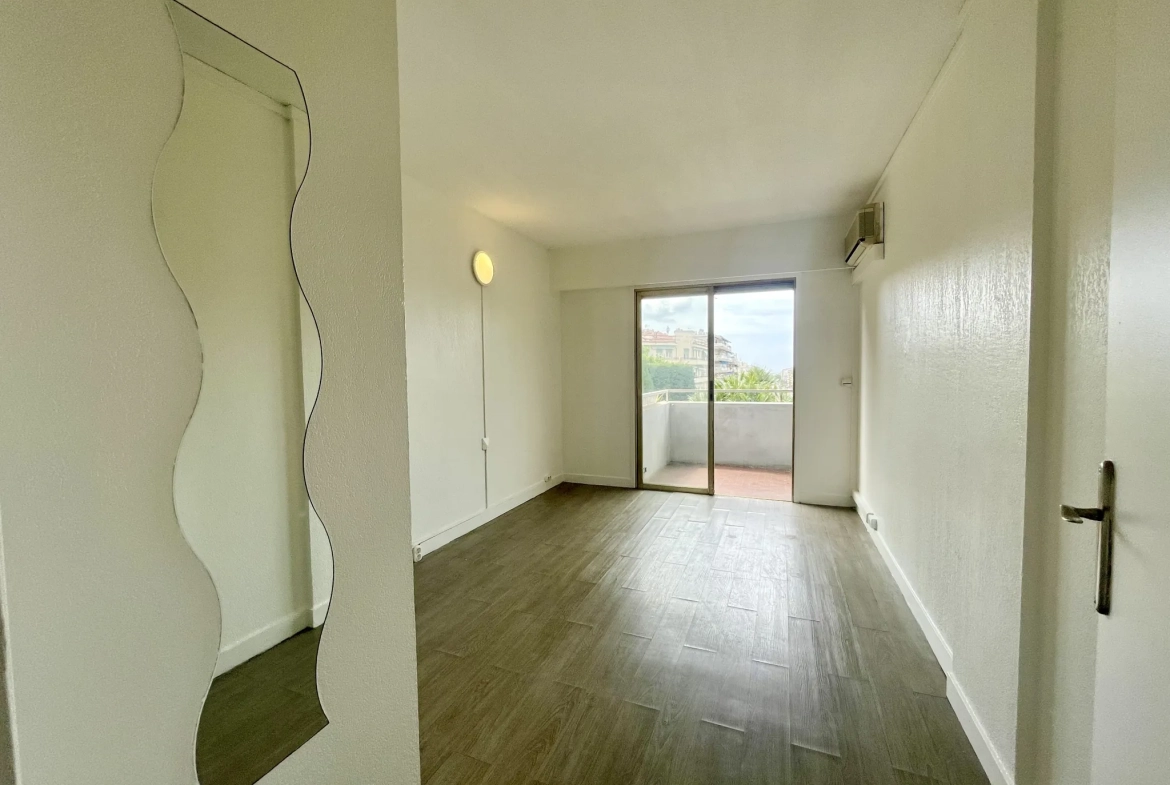 Studio lumineux de 25 m² avec parking au Cannet – Idéal pour achat ou investissement 