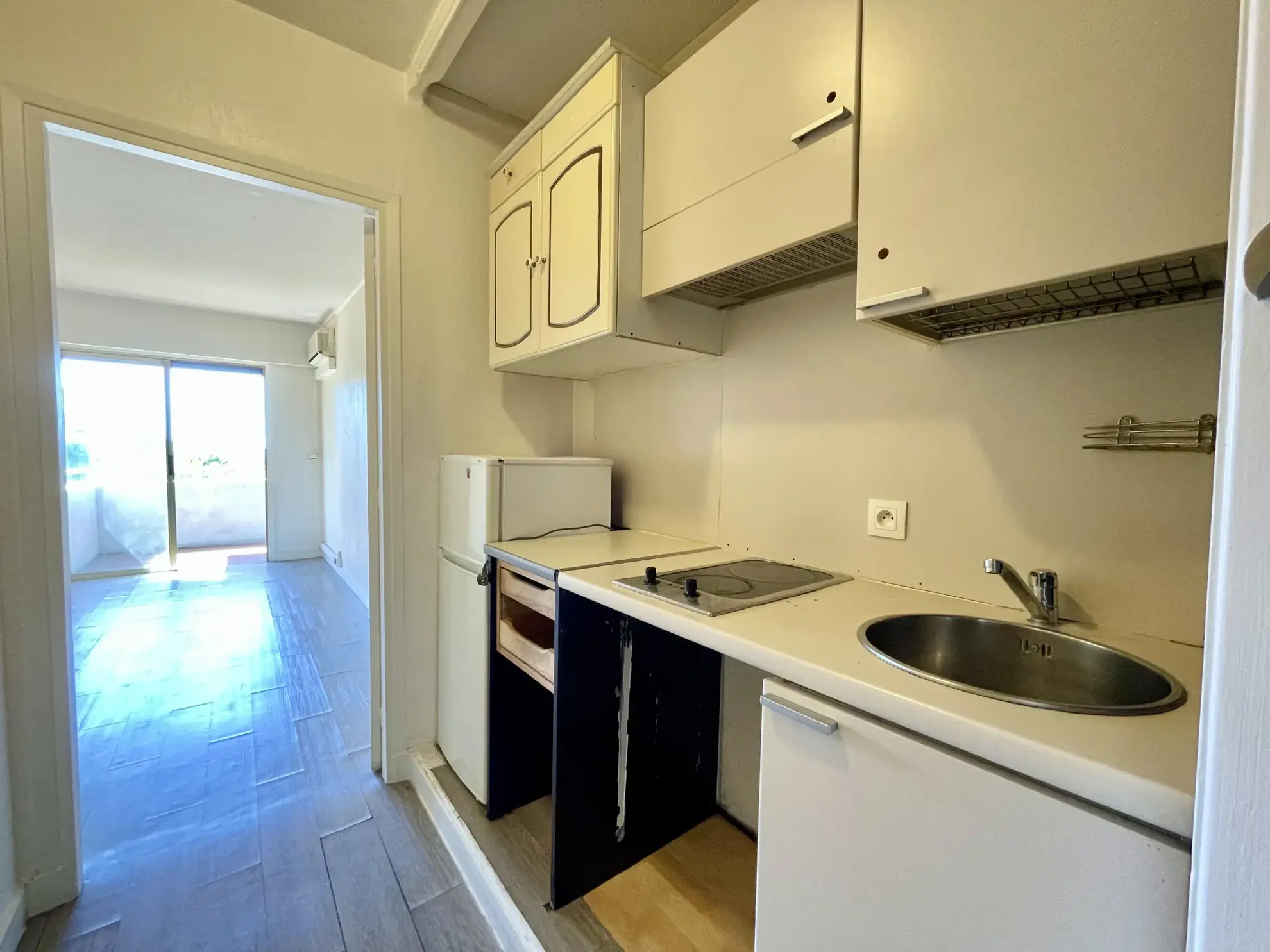 Studio lumineux de 25 m² avec parking au Cannet – Idéal pour achat ou investissement 
