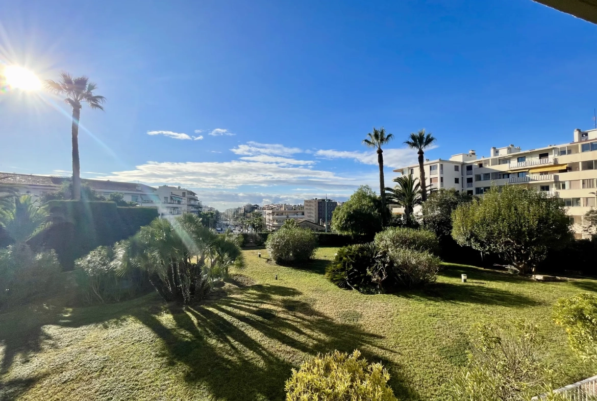 Studio lumineux de 25 m² avec parking au Cannet – Idéal pour achat ou investissement 
