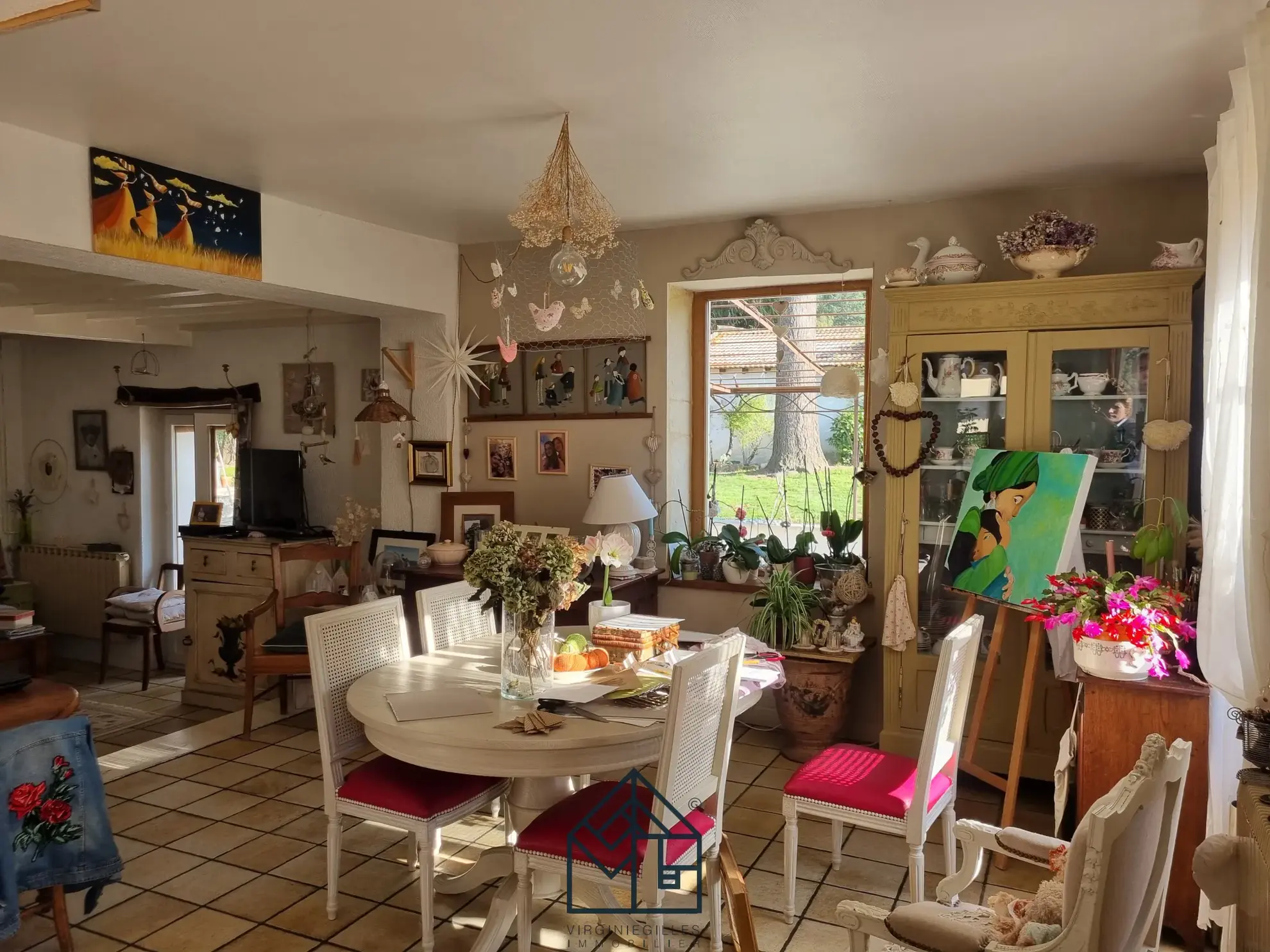 Magnifique maison de 120 m² à Commelle-Vernay avec garage et grand jardin 