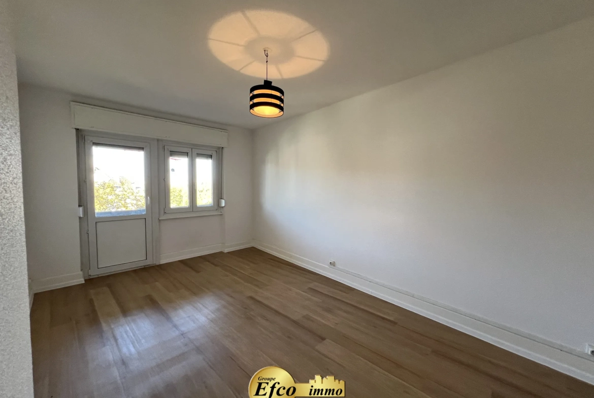 Spacieux appartement de 93 m² avec combles isolés à Saint-Louis proche Bâle 