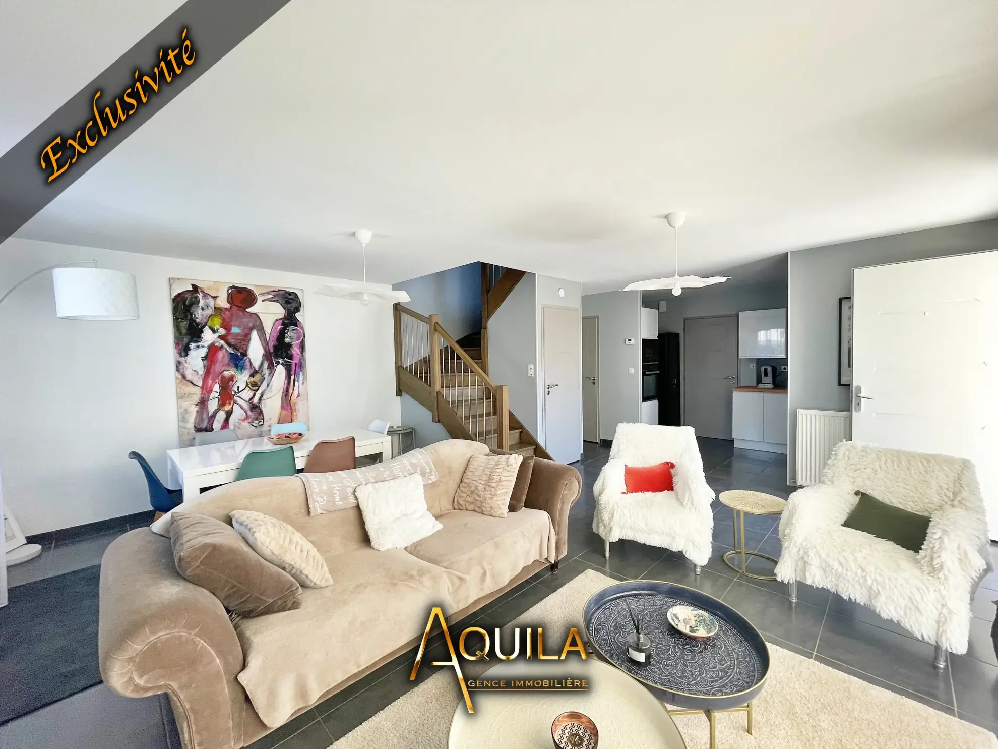 Maison moderne de 89m² avec terrasse et garage à Béziers, quartier calme 