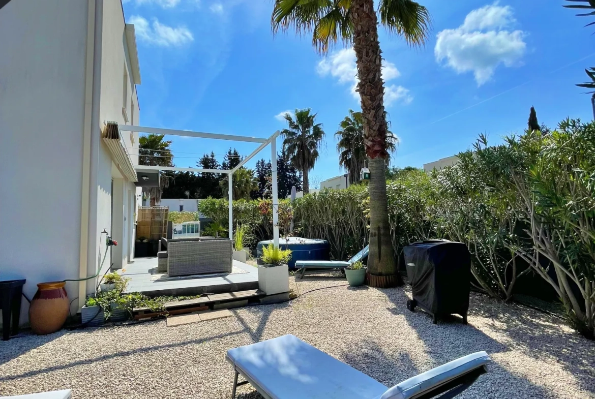 Maison moderne de 89m² avec terrasse et garage à Béziers, quartier calme 