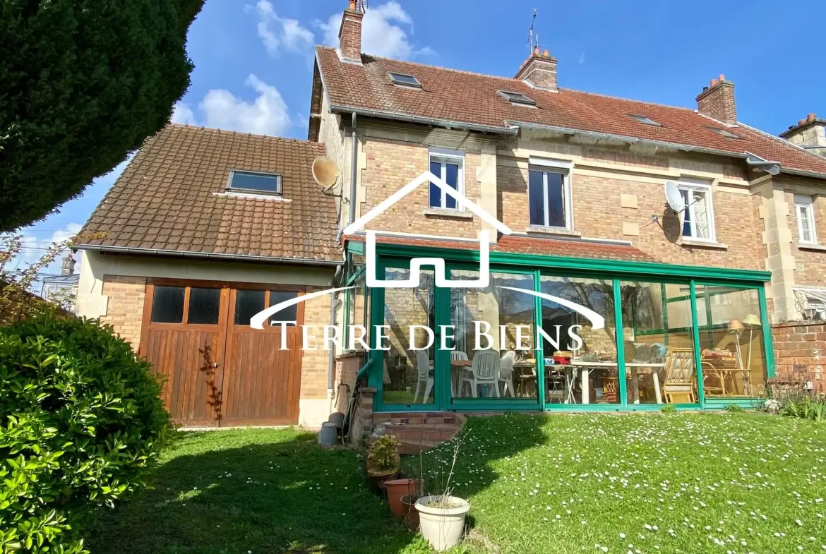 Maison 142 m² avec jardin et garage à Soissons, emplacement privilégié 