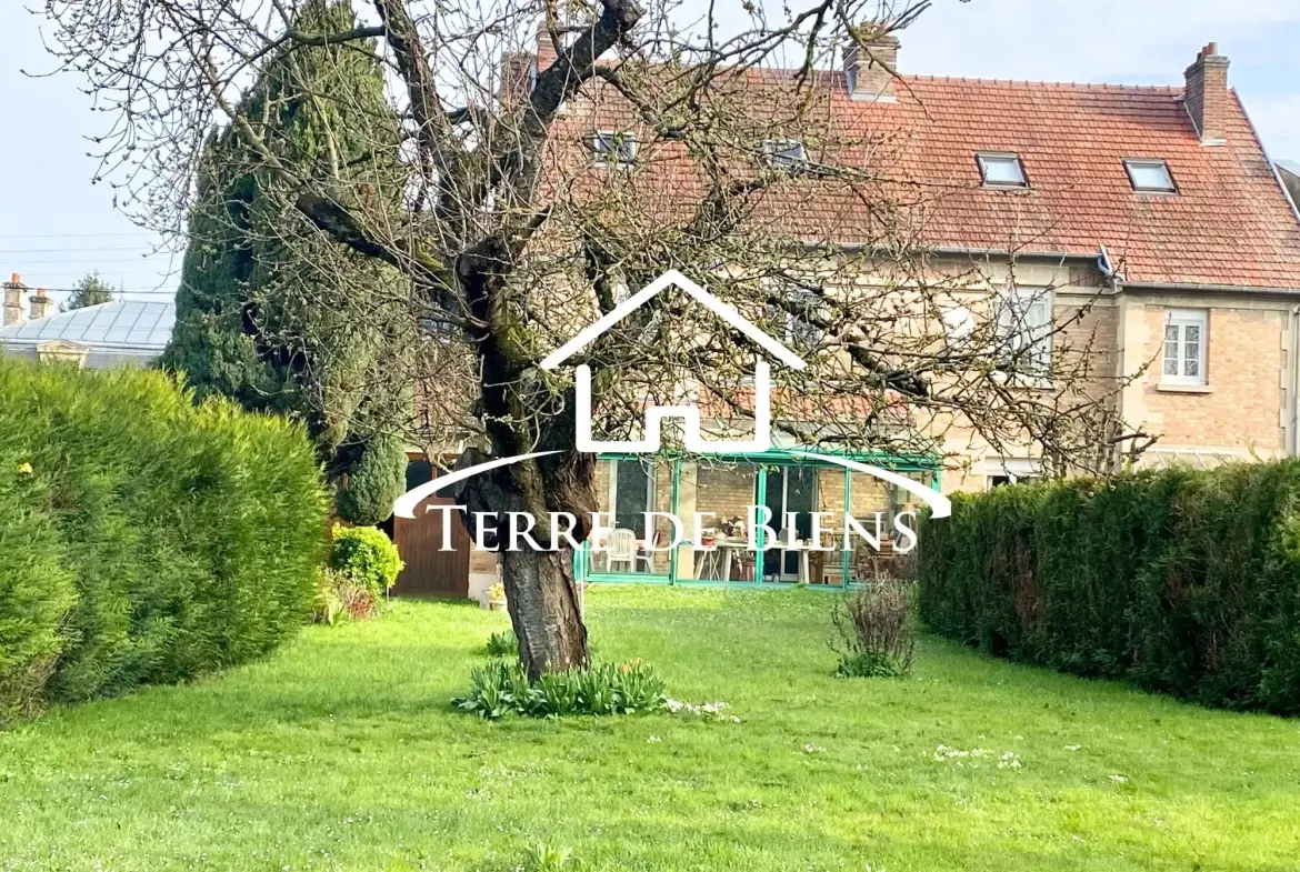 Maison 142 m² avec jardin et garage à Soissons, emplacement privilégié 