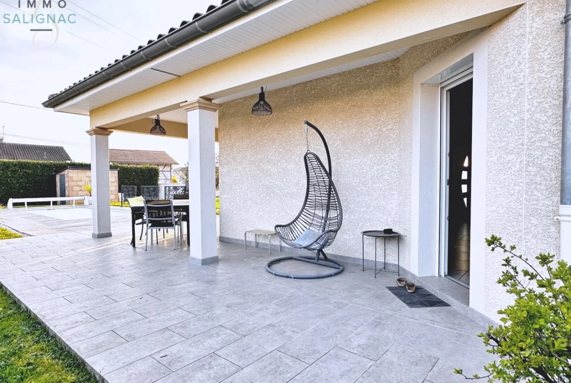 Maison moderne avec piscine chauffée, garage et jardin à Saint-Cyr-sur-Menthon 