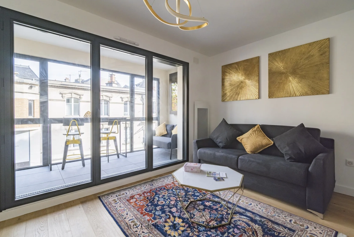 Appartement T2 rénové en plein centre de Reims avec vue panoramique 