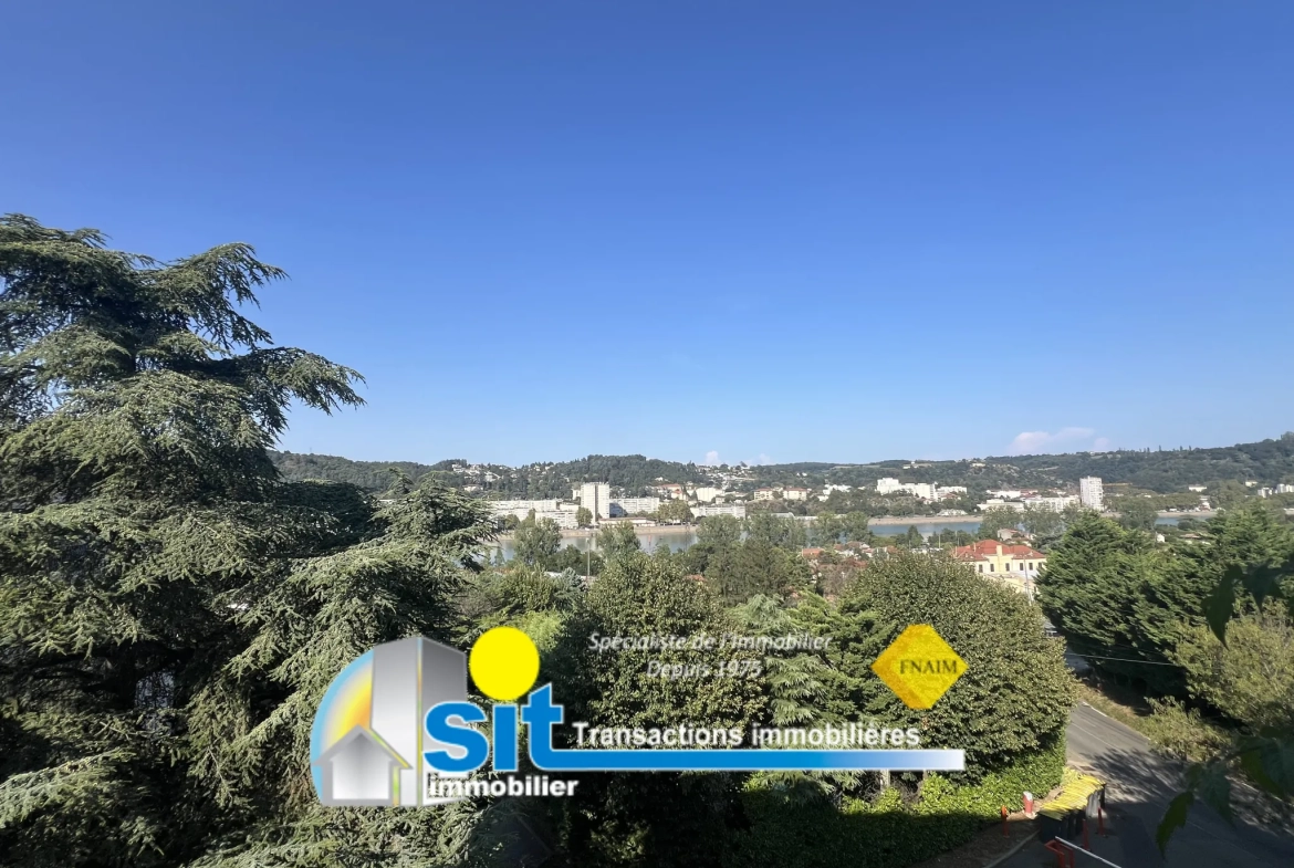 Appartement T3 avec garage à Saint-Romain-en-Gal - 74 m² rénovés 