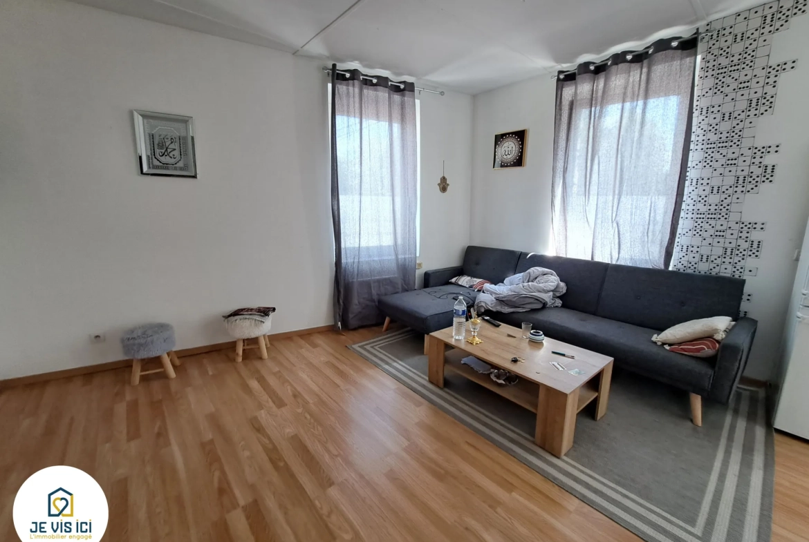 Immeuble à vendre à Bruay-la-Buissière avec rendement locatif élevé de 9 % 