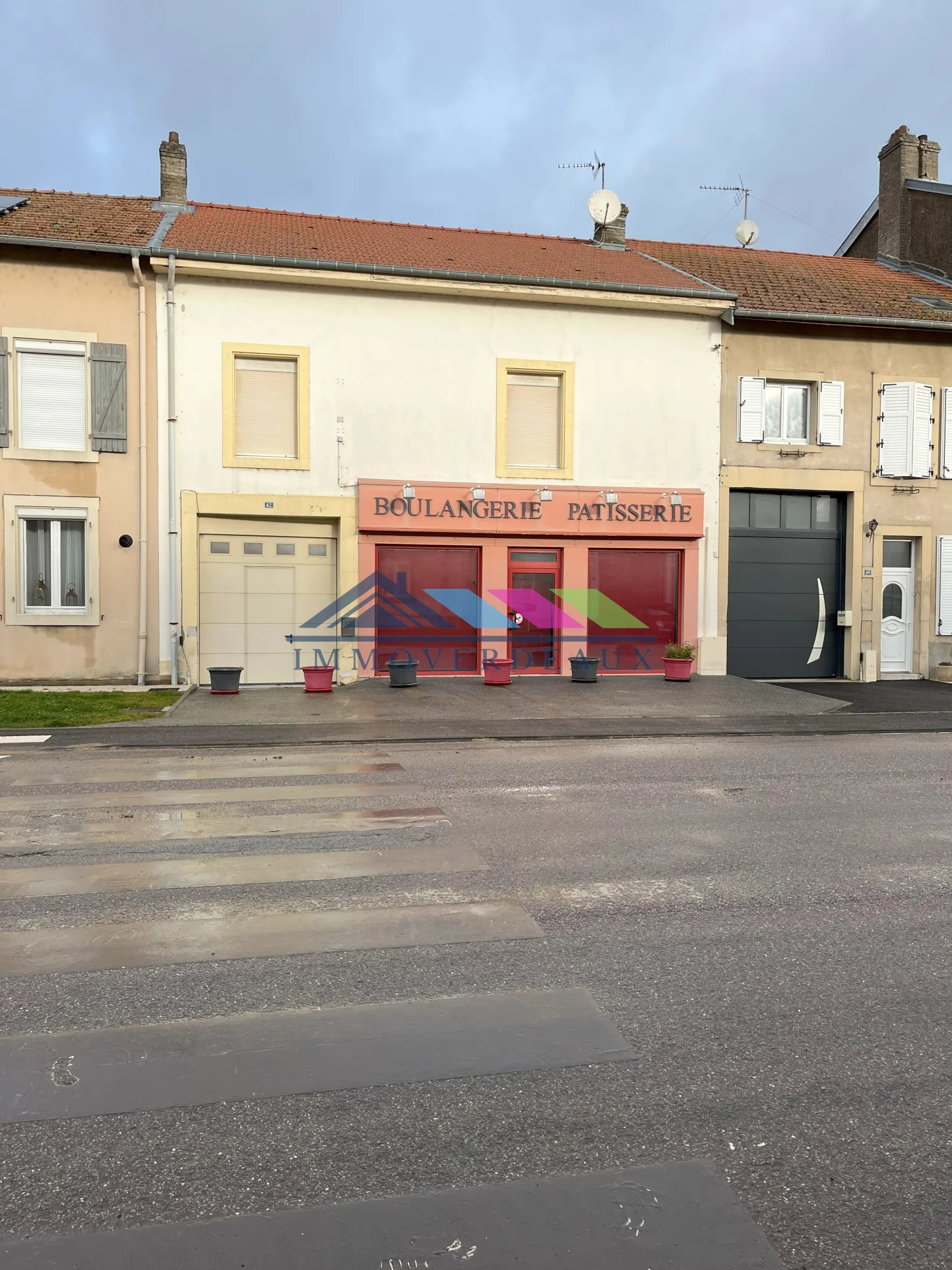 Maison de village à Arracourt de 215 m² avec dépendances et grand terrain 