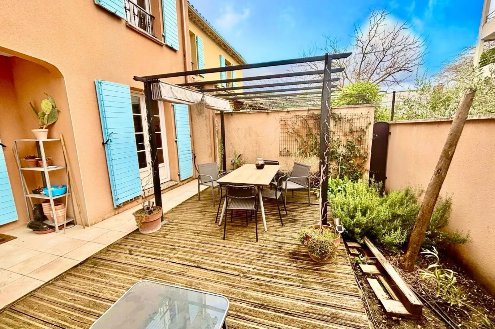 Maison 3 chambres avec terrasse et garage à Saint Paul 3 Châteaux 