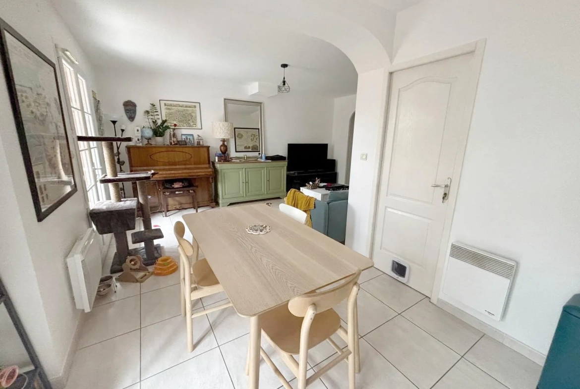 Maison 3 chambres avec terrasse et garage à Saint Paul 3 Châteaux 