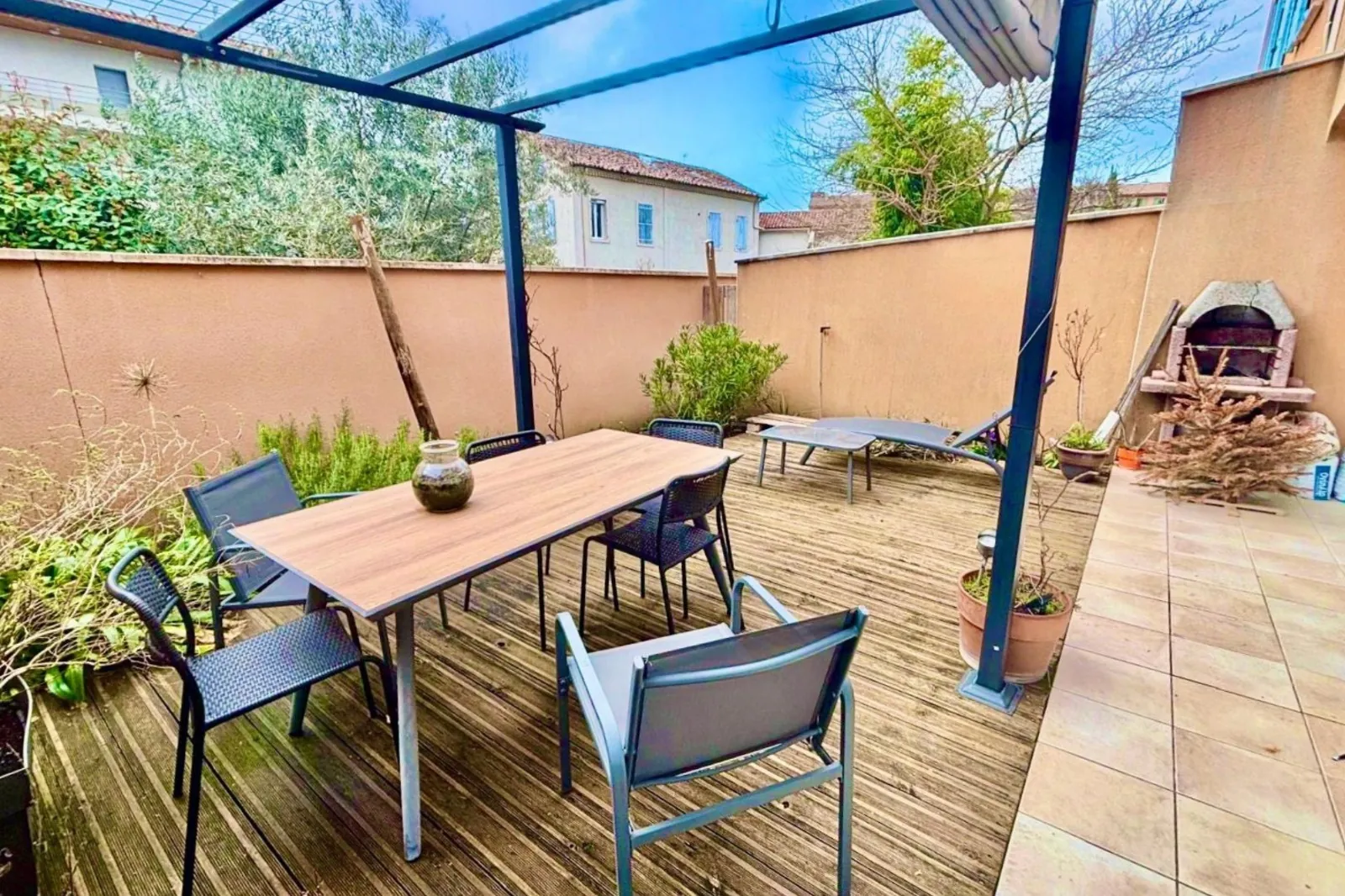 Maison 3 chambres avec terrasse et garage à Saint Paul 3 Châteaux 