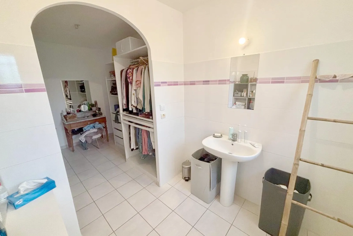 Maison 3 chambres avec terrasse et garage à Saint Paul 3 Châteaux 