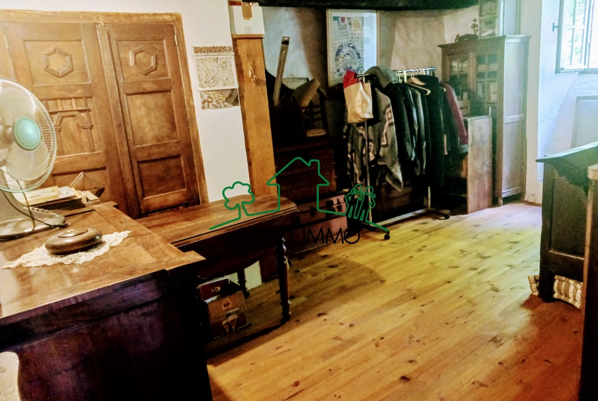 Charmante maison en pierre de 122 m² avec vue magnifique à Beaumont 