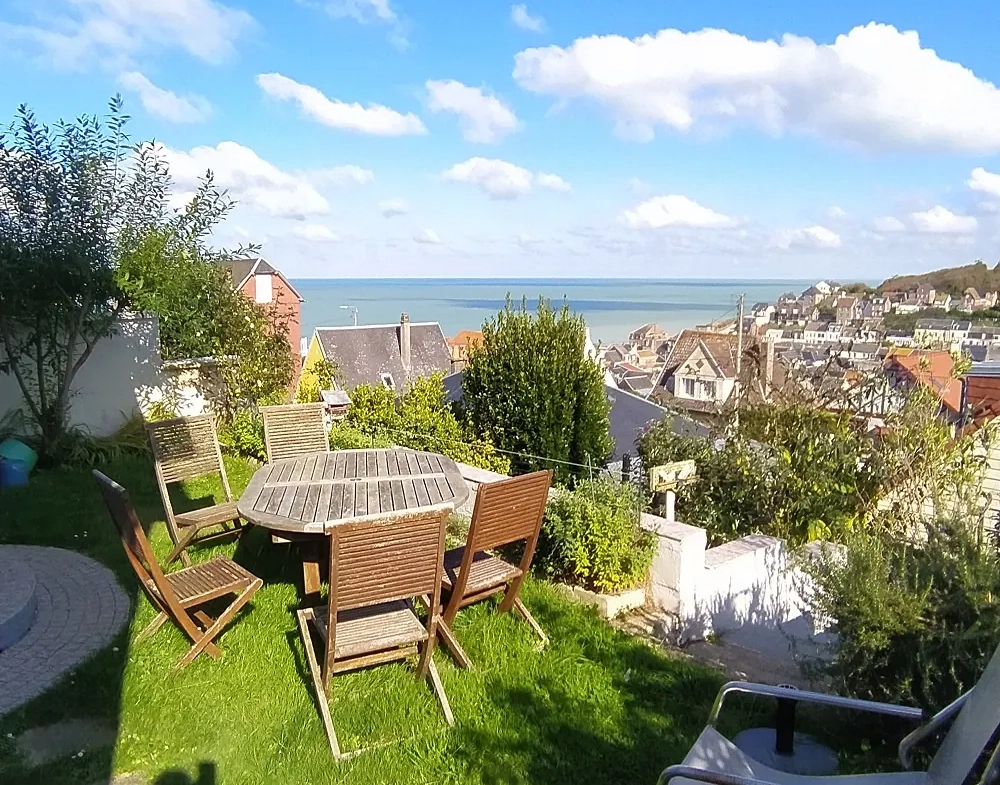 Maison avec vue mer à Ault - Charmante propriété avec jardin et garage 