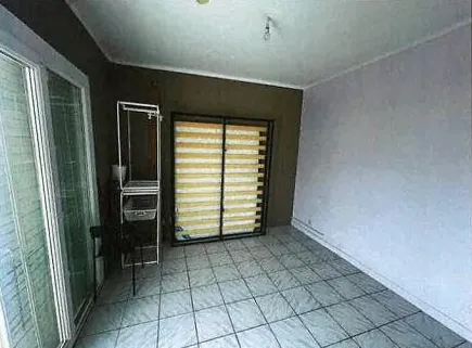 Appartement T4 à Toulon en vente aux enchères à partir de 50 000 € 