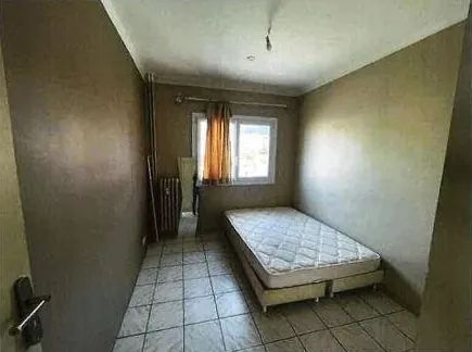 Appartement T4 à Toulon en vente aux enchères à partir de 50 000 € 