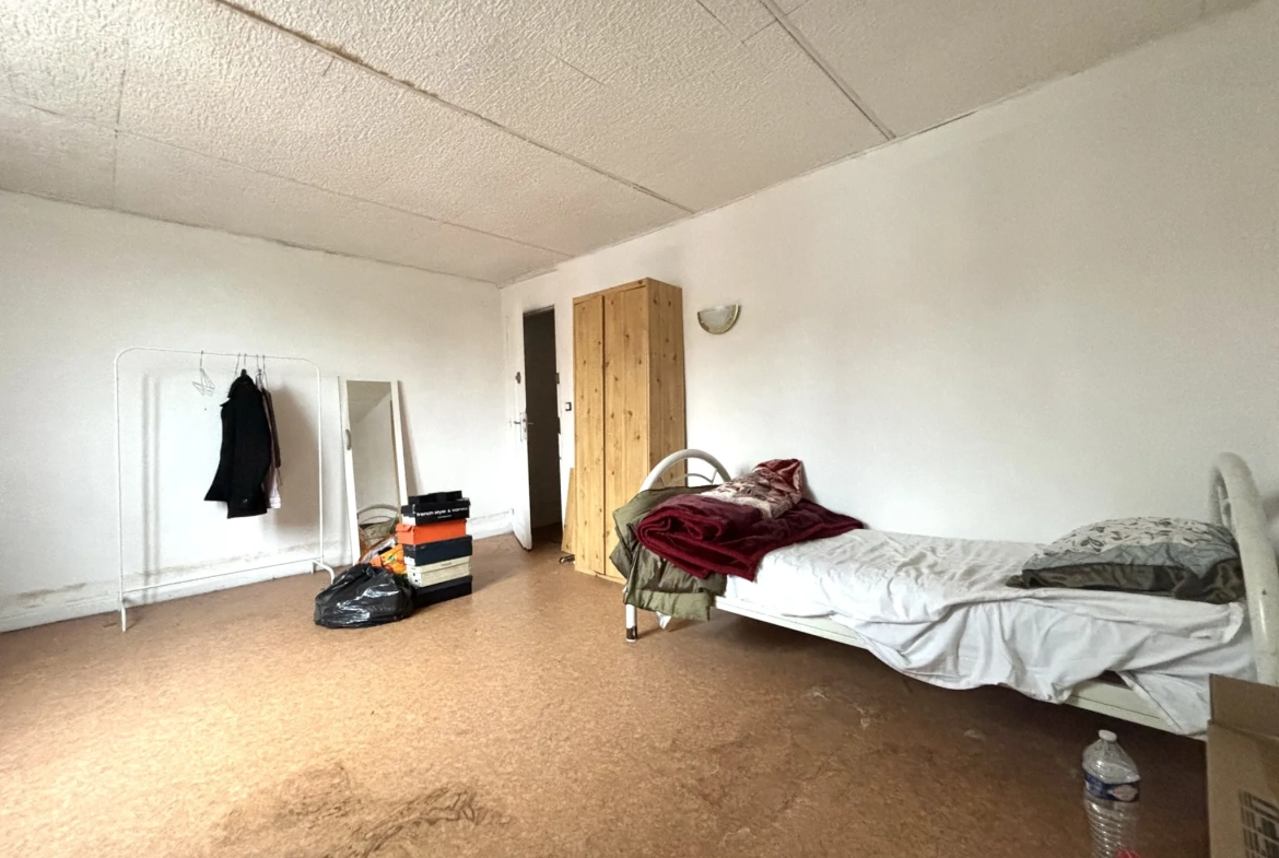 Maison 120 m² avec 4 chambres à Roubaix, proche de la rue d'Avelghem 