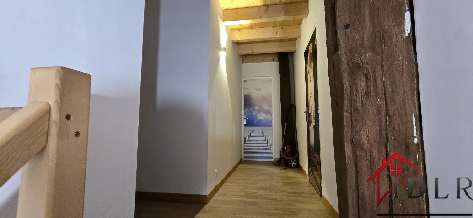 Maison de village rénovée de 191 m² à Servin avec garage et dépendances 