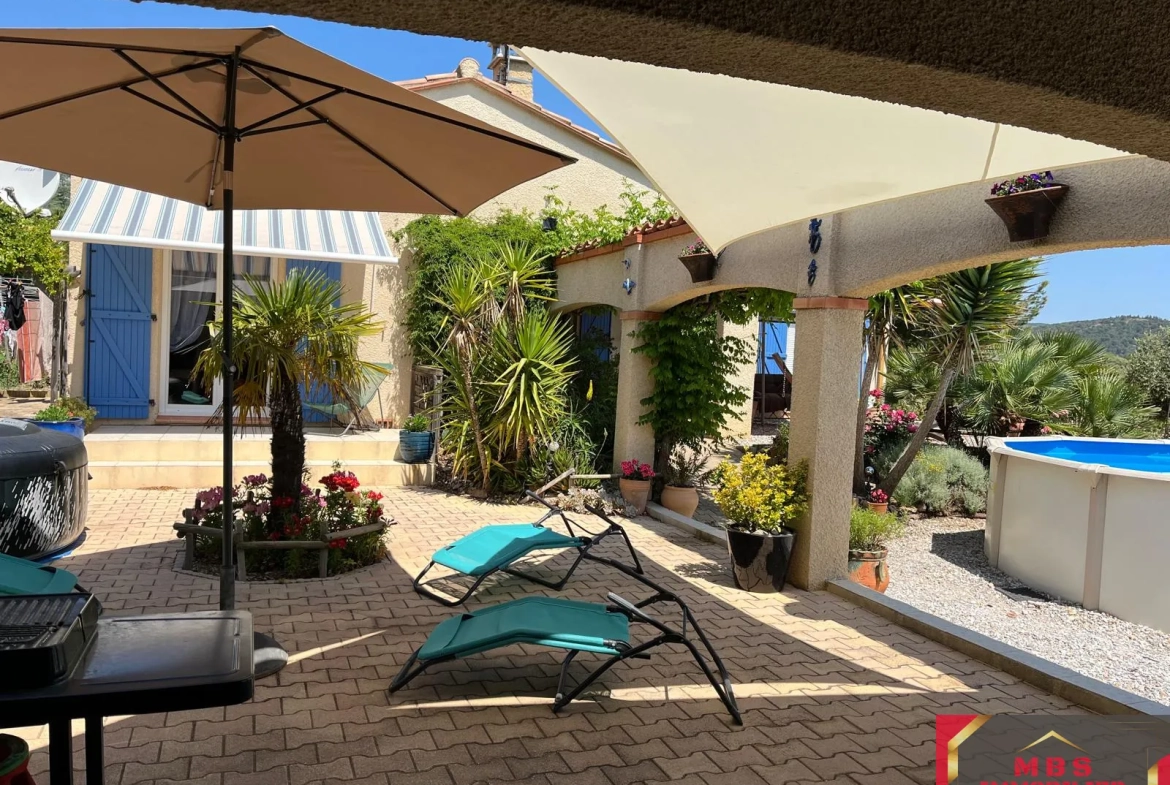 À vendre maison 4 faces en plain-pied à Tuchan avec piscine et terrasses 
