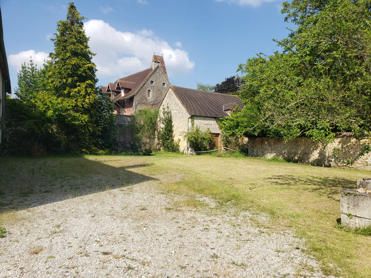 Maison à vendre de 174 m² à Sées, proche commodités 